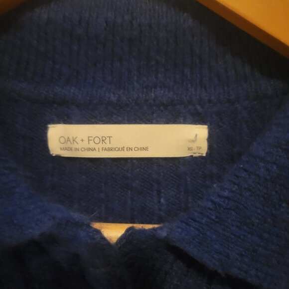 Oak & Fort blue sweater with collar and button down front size XS - Picture 2 of 3